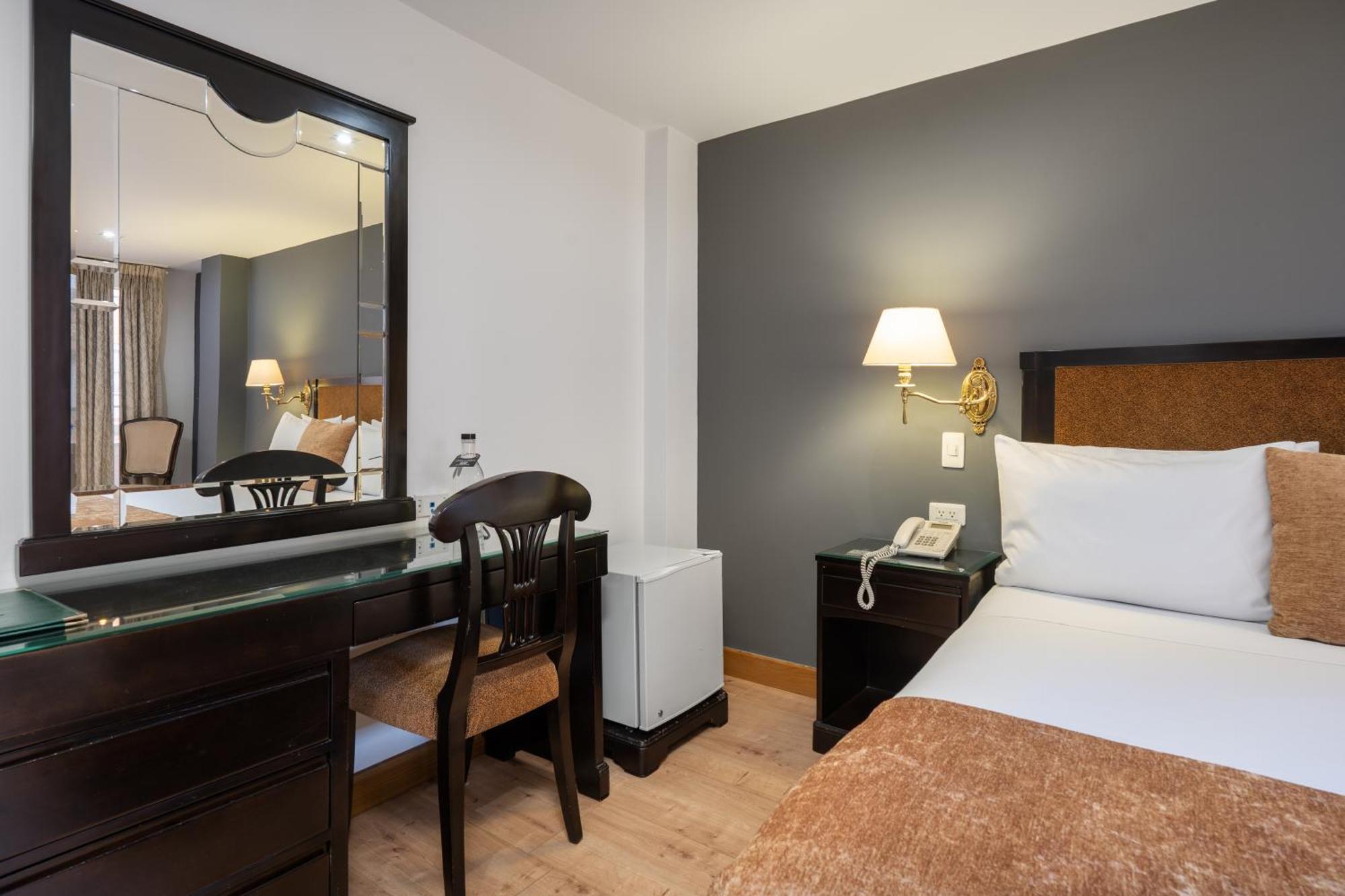 Hotel Le Manoir Богота Экстерьер фото